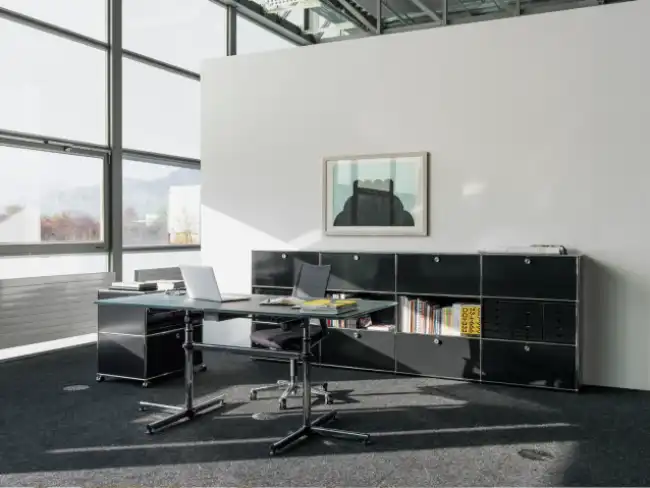 Büro mit USM Möbeln